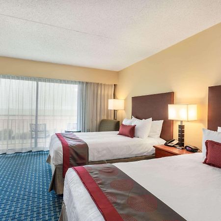 Ramada Plaza By Wyndham Virginia Beach Oceanfront Esterno foto